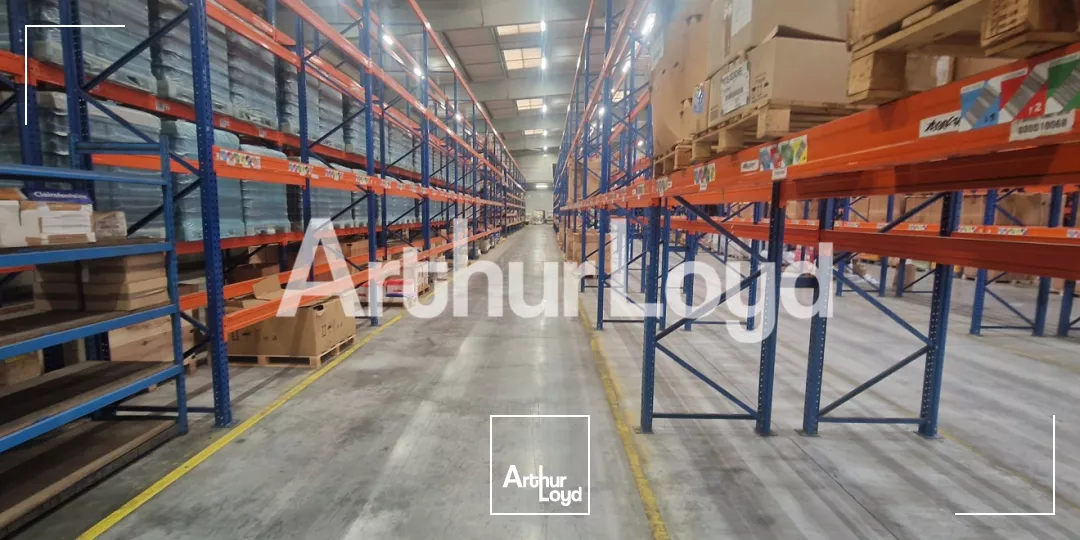 Entrepôt - Emplacement stratégique - GRENTHEVILLE