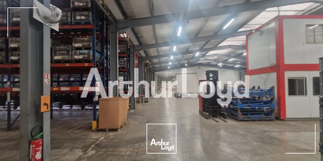 Entrepôt - Emplacement stratégique - GRENTHEVILLE