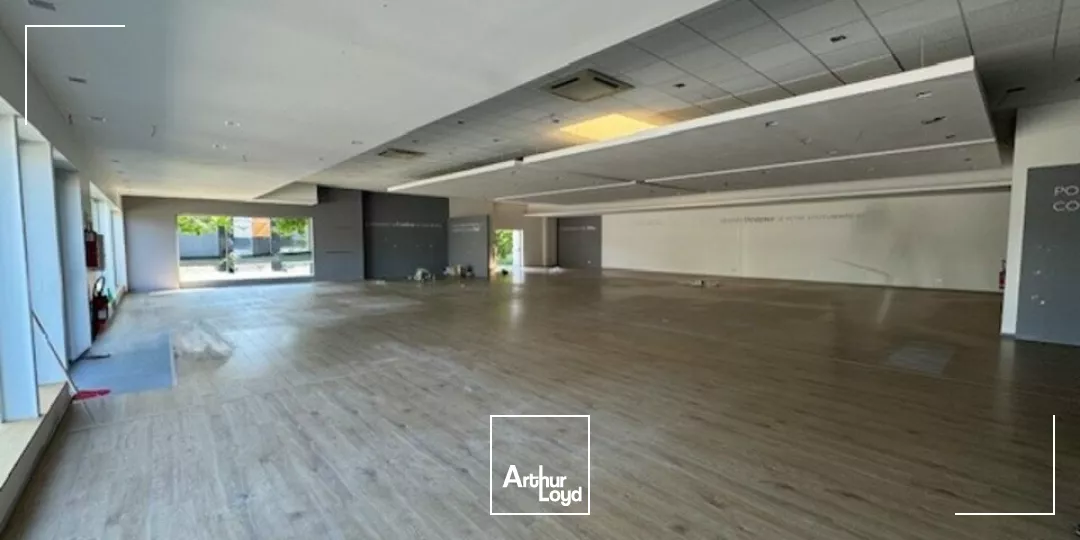 LOCAL COMMERCIAL A VENDRE - ZAC DE QUETIGNY