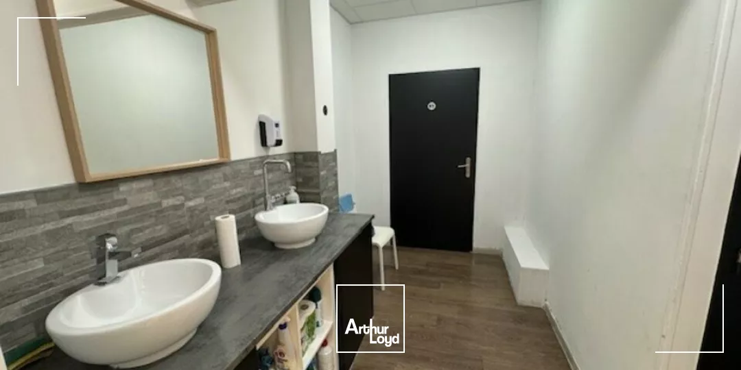 LOCAL COMMERCIAL A VENDRE - ZAC DE QUETIGNY