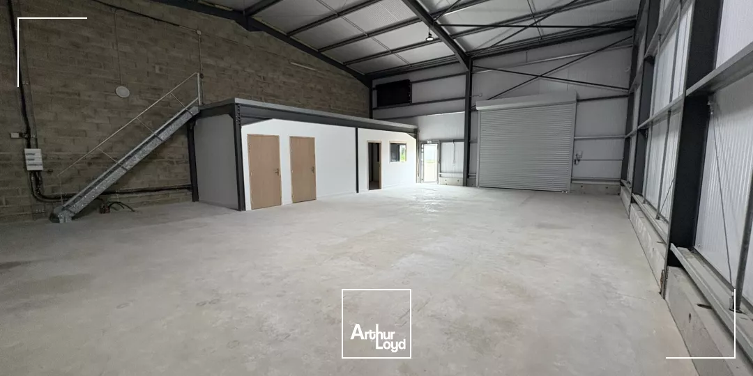 A LOUER LOCAL D'ACTIVITÉ 172,65 M2 À BREUIL-LE-SEC