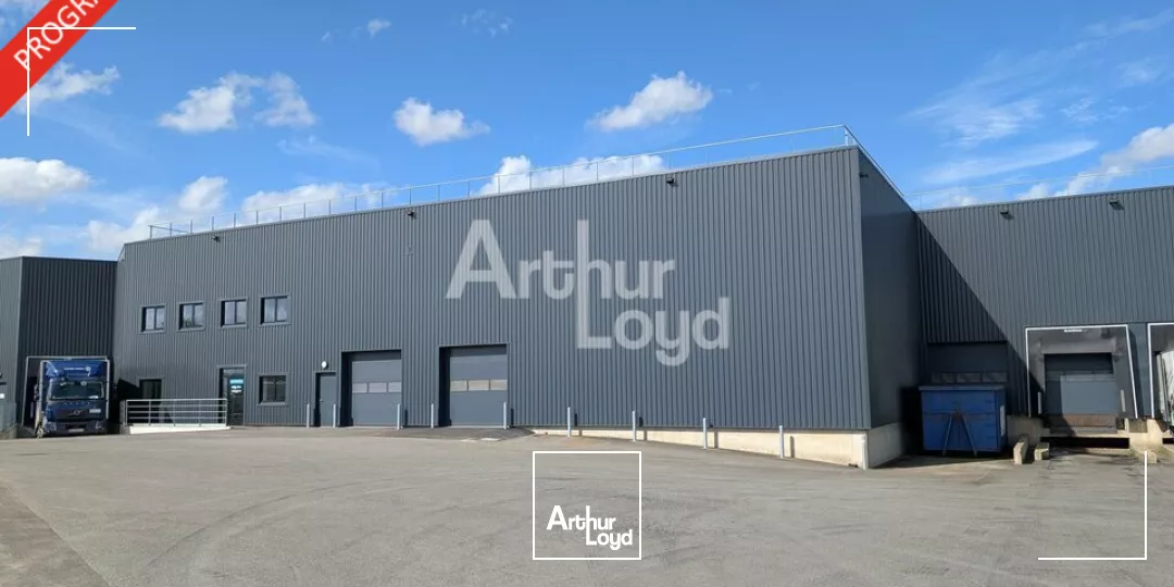 OUEST DE RENNES - LOCAL D'ACTIVITE NEUF - GRAND VOLUME AVEC 1 QUAI