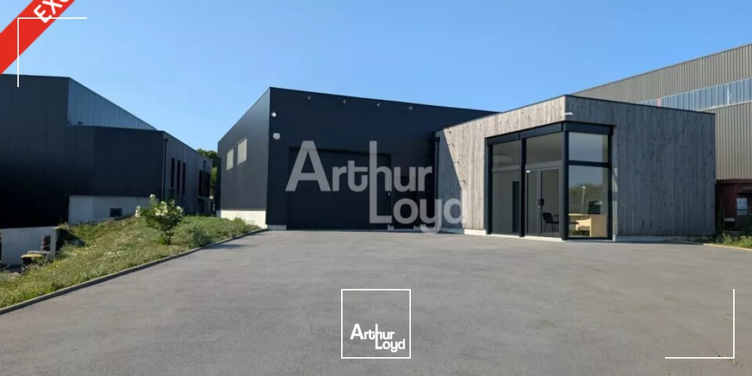 LOCAL D'ACTIVITE INDEPENDANT ET RECENT - BELLES PRESTATIONS - GUICHEN