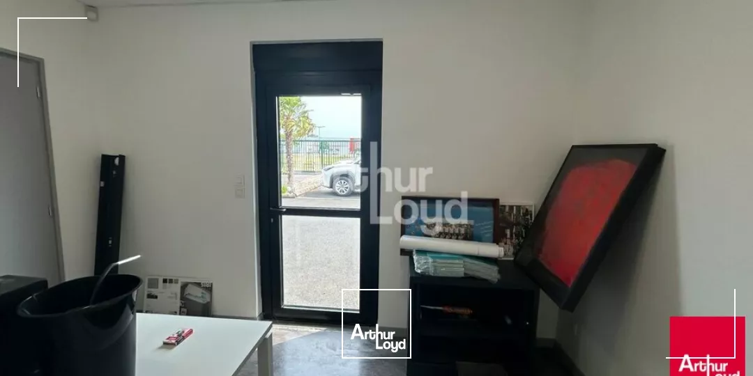 CONTRES - LOCATION LOCAL D'ACTIVITE DE 300 M² - ZONE INDUSTRIELLE