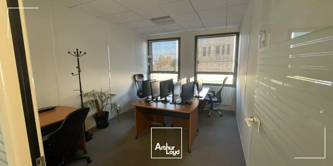 Bureaux à louer à ISNEAUVILLE 76230