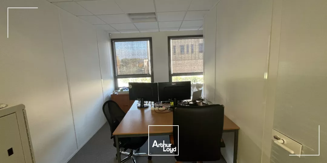 Bureaux à louer à ISNEAUVILLE 76230