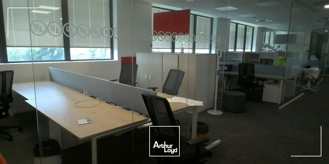 Bureaux à louer avec parkings - Vue panoramique exceptionnelle sur la baie de La Ciotat - LES FALAISES - ATHELIA IV - LA CIOTAT