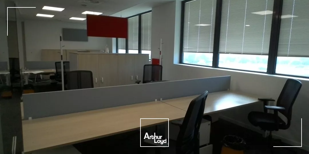 Bureaux à louer avec parkings - Vue panoramique exceptionnelle sur la baie de La Ciotat - LES FALAISES - ATHELIA IV - LA CIOTAT