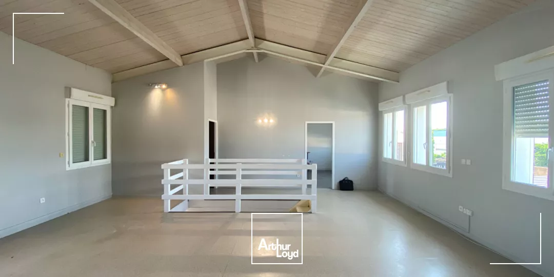 A LOUER Local d'activité ZAC Aytre 234 m2 environ