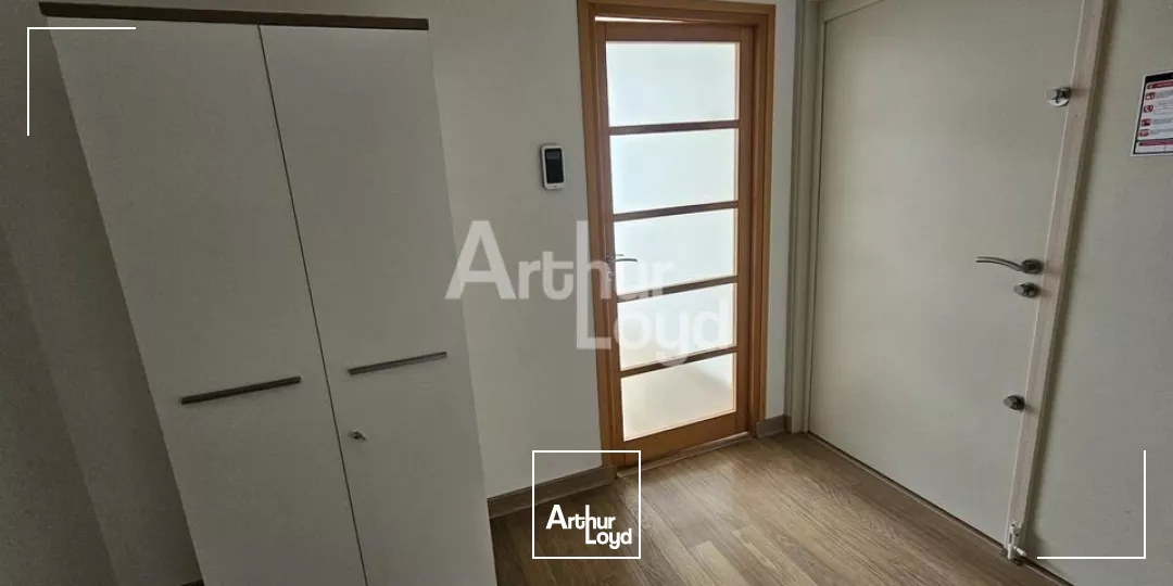 Angers Lac de Maine bureau individuel de 15 m² à louer, tout compris 