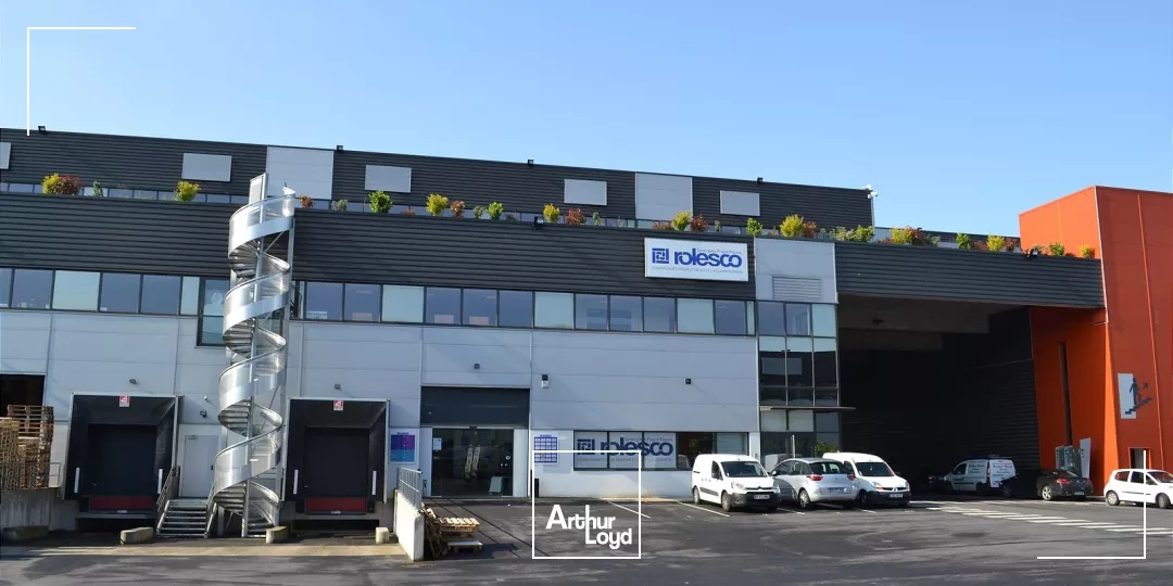 Saint-Denis (93) - INNOVESPACE : des locaux d'activité ultra-connectés : 693 m² modulables, accès direct A86, Carrefour Pleyel & quais de Seine