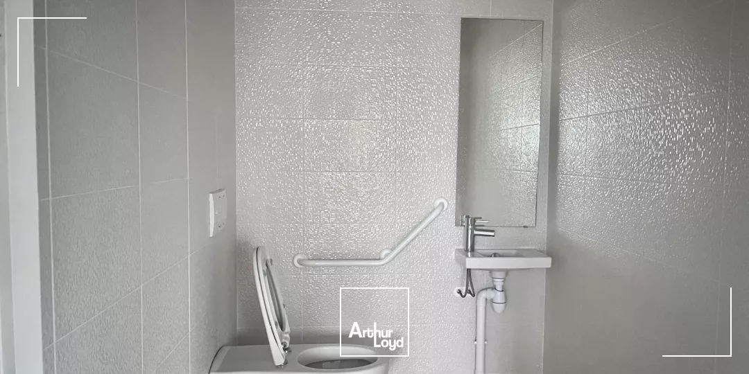 Bureaux à vendre à MONT SAINT AIGNAN 76130