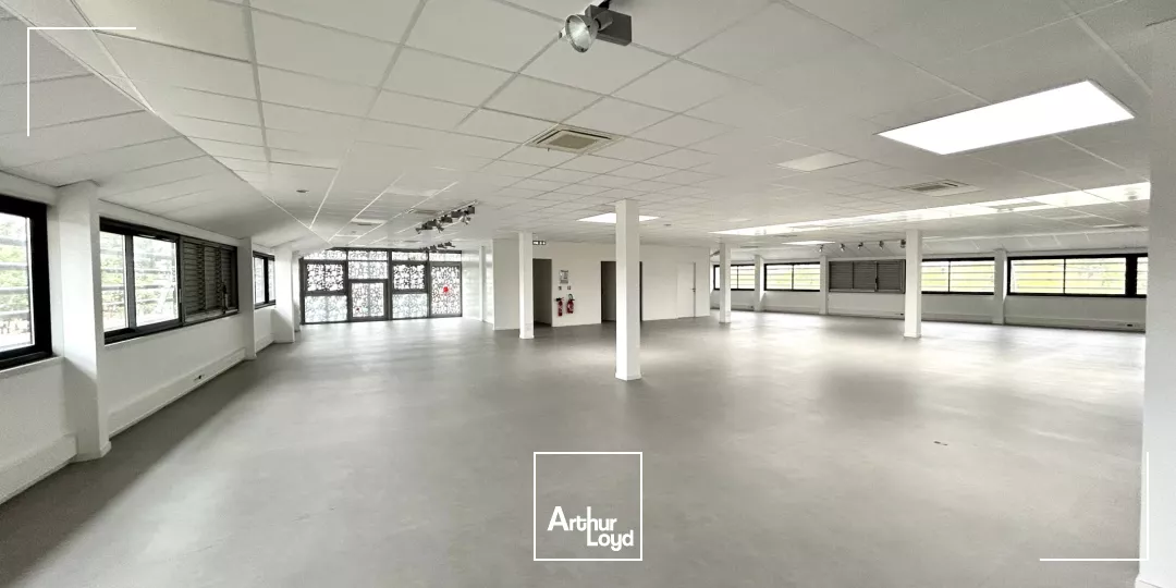 900 m² de bureaux à louer au pied du tram A à Mérignac Chemin Long