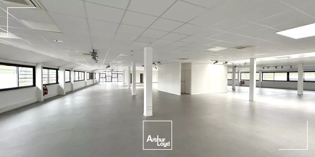 900 m² de bureaux à louer au pied du tram A à Mérignac Chemin Long