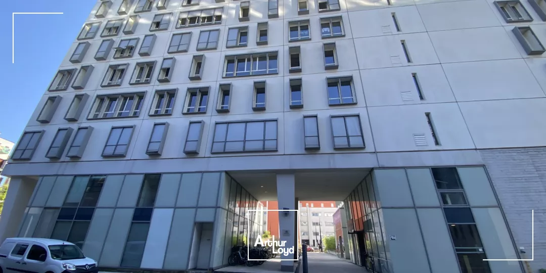 2 BUREAUX A LOUER DE 334 M² - SECTEUR PALAIS DE JUSTICE A GRENOBLE 