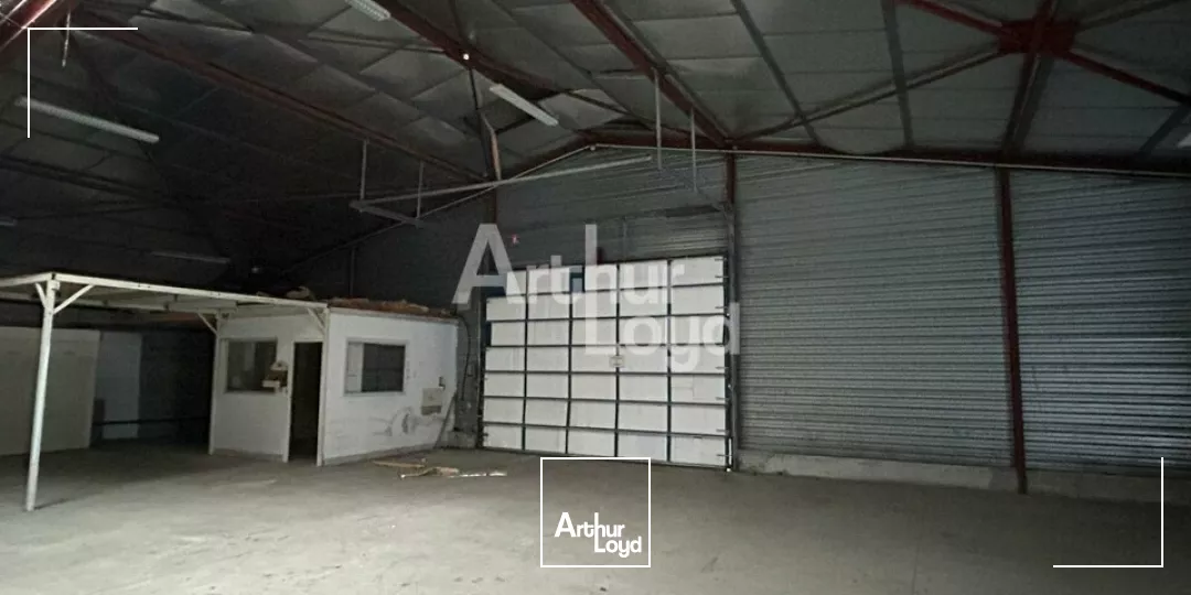 ROMORANTIN-LANTHENAY - LOCATION LOCAUX D'ACTIVITÉ DE 338 M² ET 346 M² 