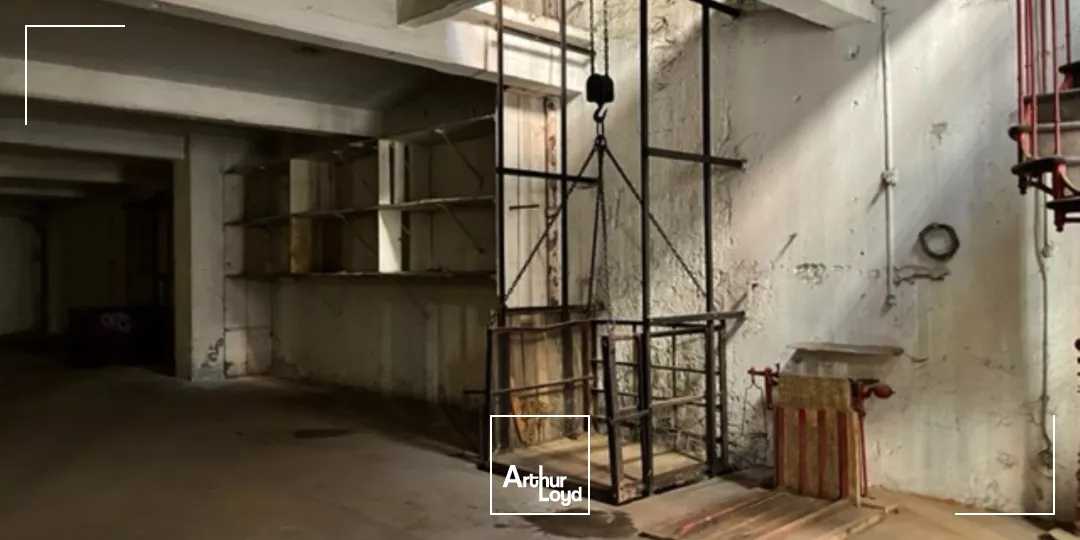 LOCAL STOCKAGE PETITE LOGISTIQUE CENTRE VILLE GRENOBLE