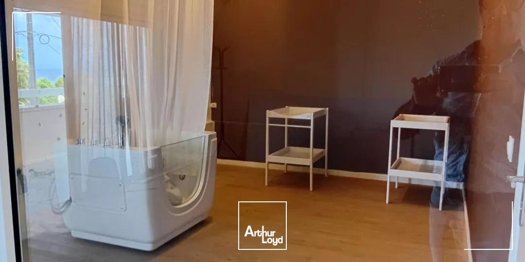 A VENDRE Local commercial Schoelcher 82 m2