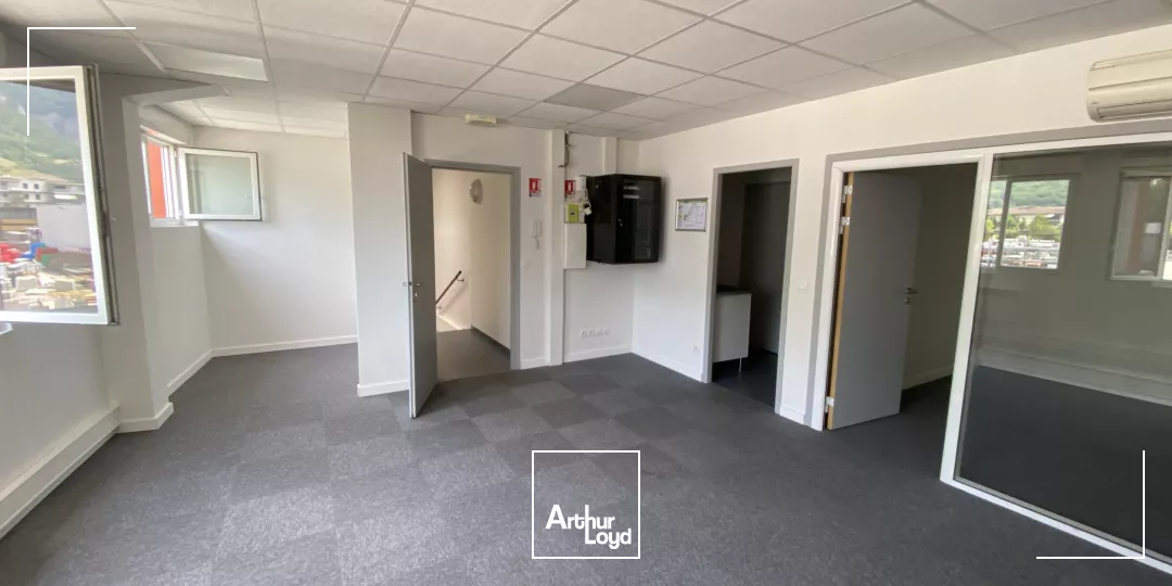 BUREAUX A LOUER - CROLLES 