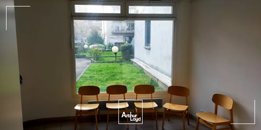 LOCAL COMMERCIAL OU BUREAU 45 M² A VENDRE GRENOBLE GENERAL FERRIE