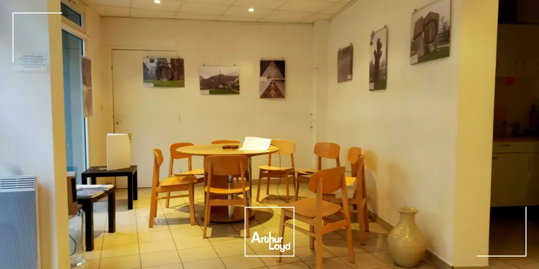 LOCAL COMMERCIAL OU BUREAU 45 M² A VENDRE GRENOBLE GENERAL FERRIE