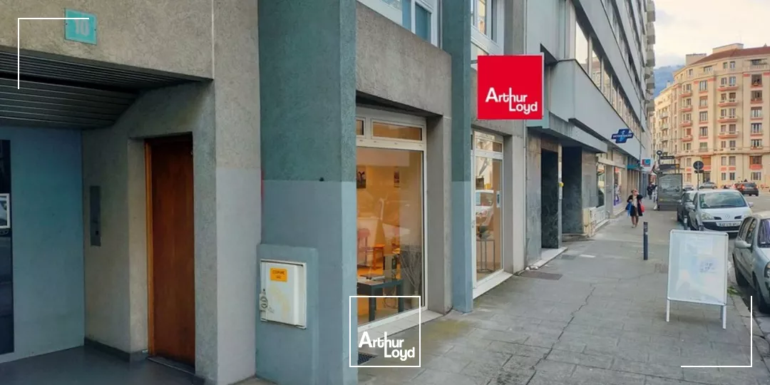 LOCAL COMMERCIAL OU BUREAU 45 M² A VENDRE GRENOBLE GENERAL FERRIE