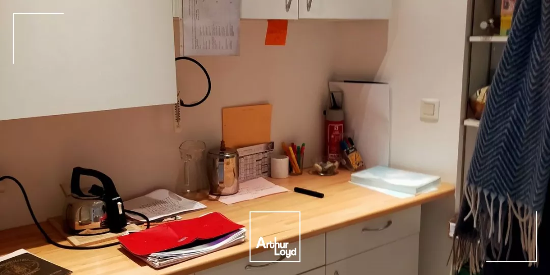 LOCAL COMMERCIAL OU BUREAU 45 M² A VENDRE GRENOBLE GENERAL FERRIE