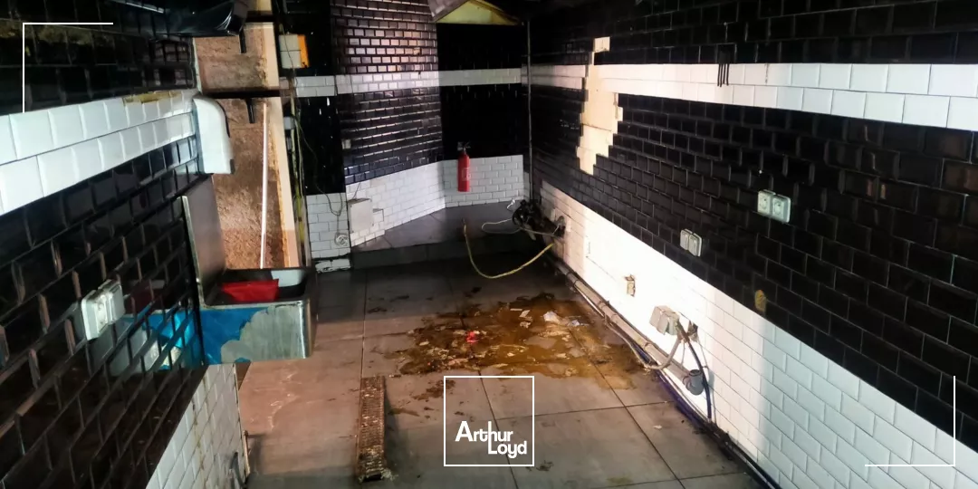 LOCAL COMMERCIAL 75 M² A LOUER GRENOBLE PLACE CLAVEYSON TERRASSE