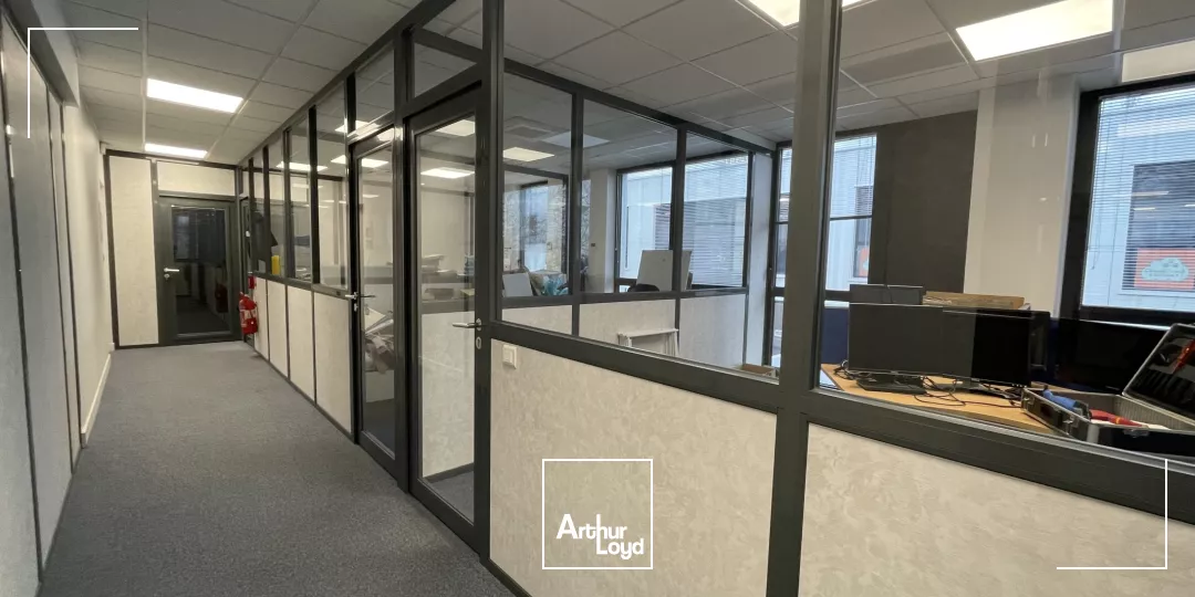 BUREAUX RÉNOVÉS À LOUER-245 M²-TECHNOPARC DE L'AUBINIÈRE