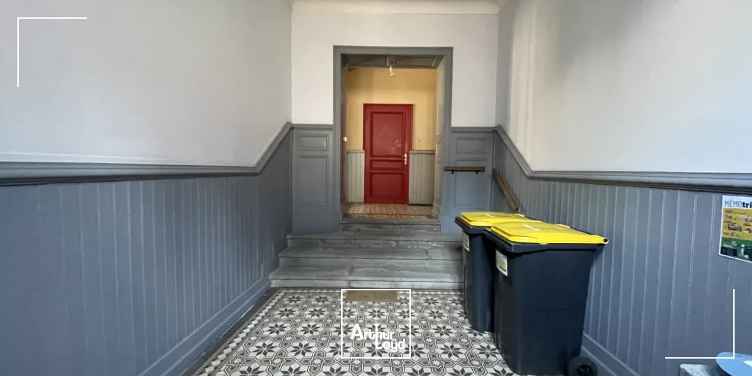 BUREAUX CENTRE VILLE AVEC ESPACES COMMUNS 