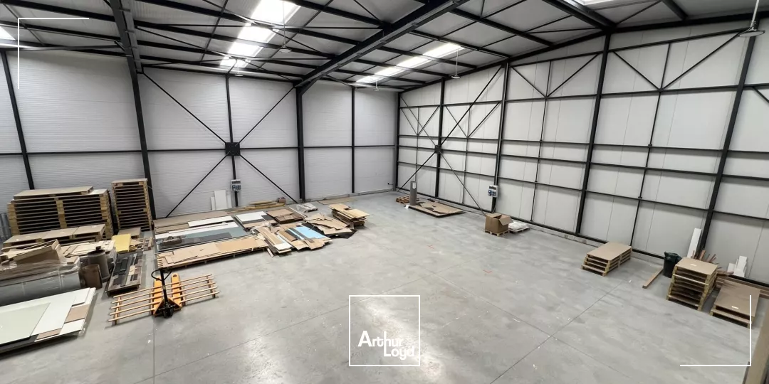 LOCATION - LOCAL D'ACTIVITES - 478,20 M² - QUEVEN