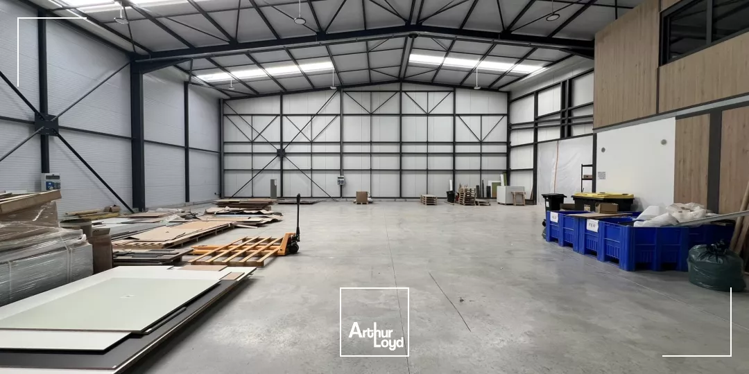 LOCATION - LOCAL D'ACTIVITES - 478,20 M² - QUEVEN