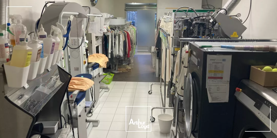 Cession de fonds de commerce de 85 m2 entre les Capucins et la Victoire à Bordeaux