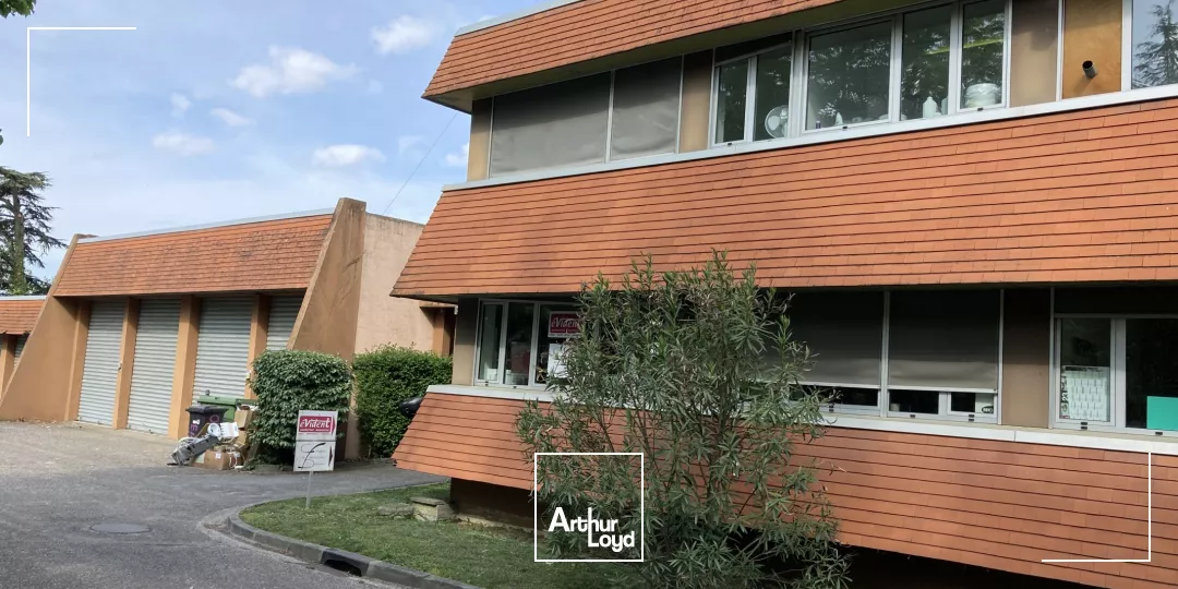 À louer local mixte bureaux et entrepôt sur les hauteurs de Bouliac