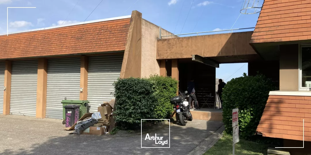 À louer local mixte bureaux et entrepôt sur les hauteurs de Bouliac