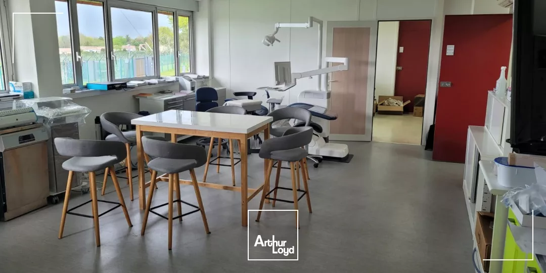 À louer local mixte bureaux et entrepôt sur les hauteurs de Bouliac