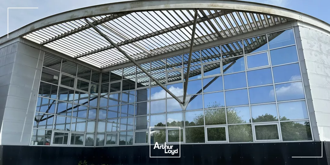 Immeuble de bureaux de 1 534 m² à louer à Mérignac au sein du Domaine de Pelus