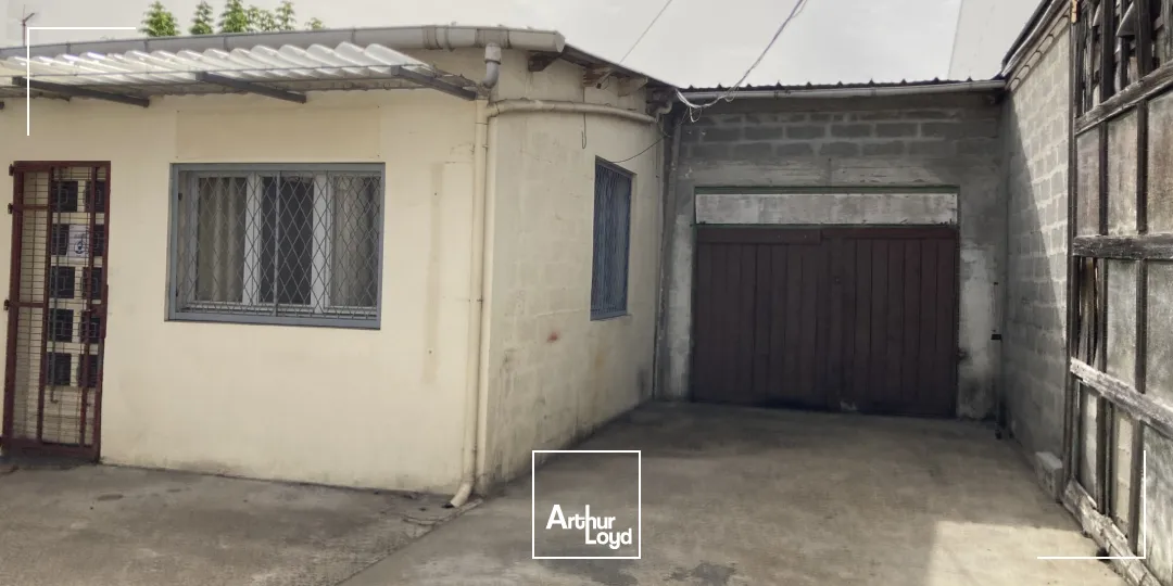 Entrepôt de 490 m2 à louer à Villenave d'Ornon avec une visibilité depuis la rocade