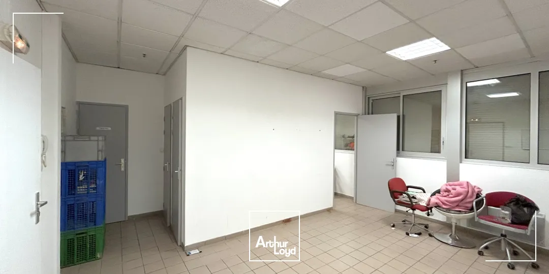 A louer - Bureaux - Carbon Blanc proche autoroute A10