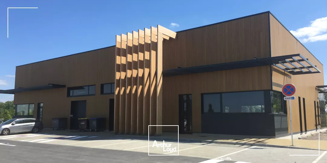 BUREAUX OU ENTREPOT A VENDRE OU A LOUER sur Écopark - Sin le Noble
