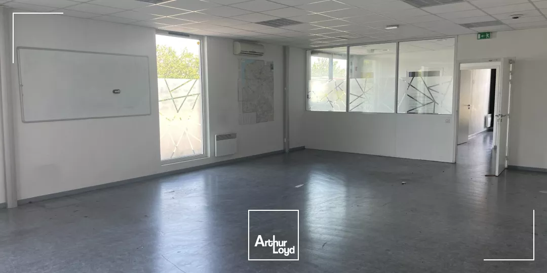 A Louer A vendre Entrepôt situé à Cambrai