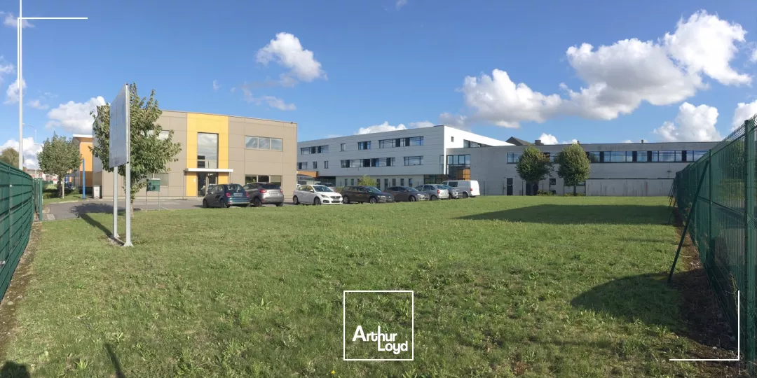 Armentières bureaux à louer rocade A25 belles prestations rt 2012 immeuble récent