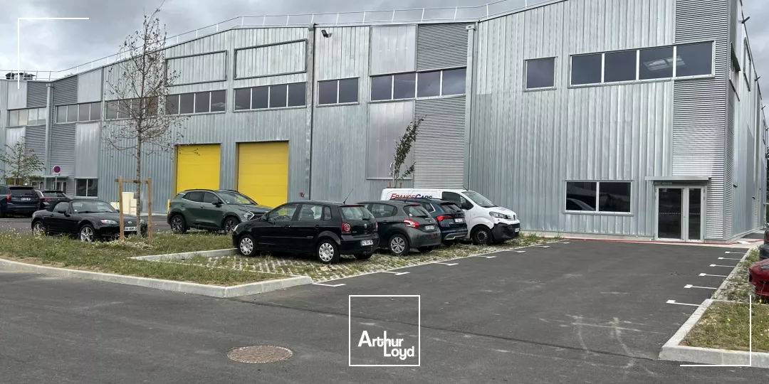 A vendre, locaux d'activité neufs, Wattrelos 