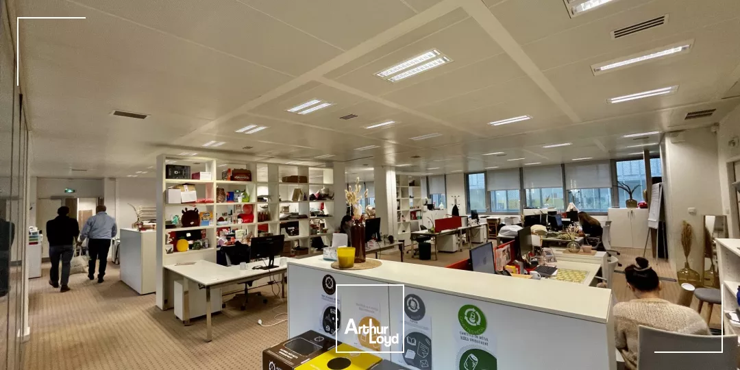 Bureaux à louer/à vendre au coeur du quartier d'affaires Euralille - Espaces modernes et modulables