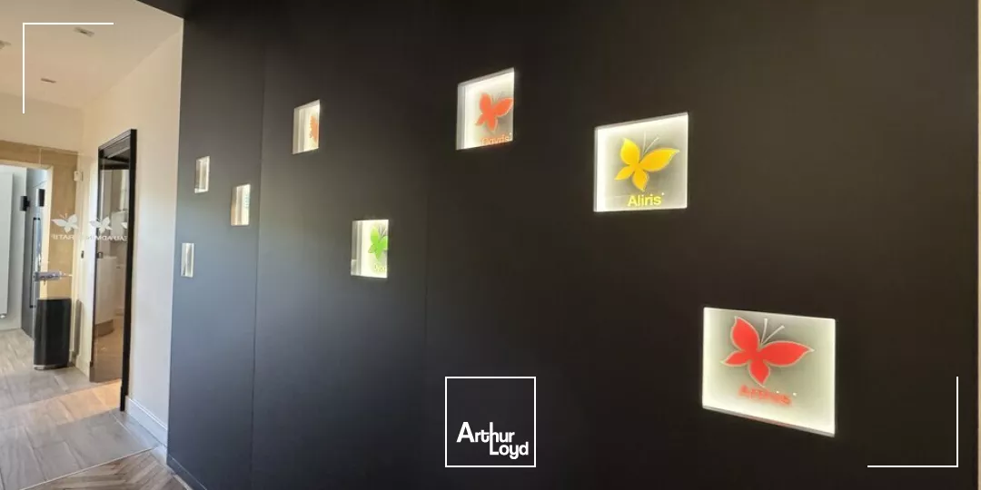 BUREAUX à LOUER de 921 m²