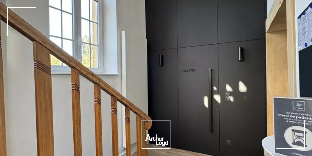 BUREAUX à LOUER de 921 m²