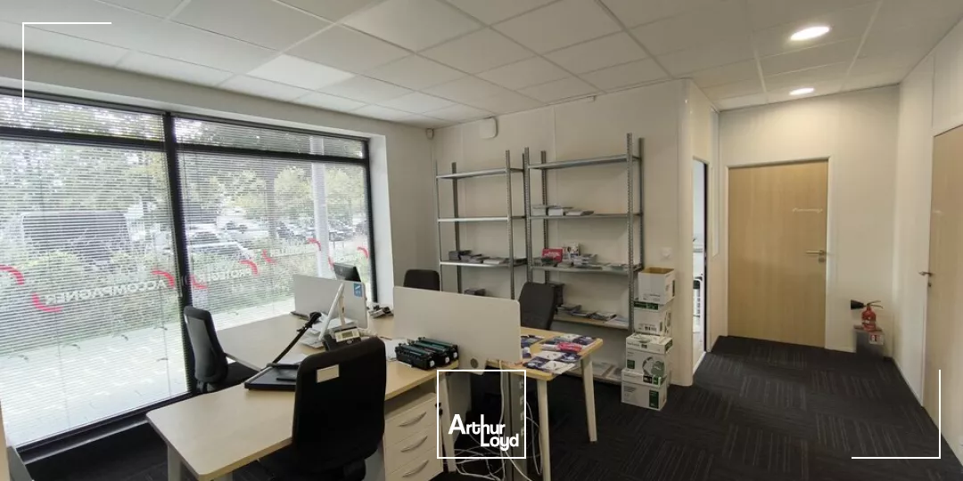 A VENDRE - BUREAUX COMMERCIAUX - secteur CHU 