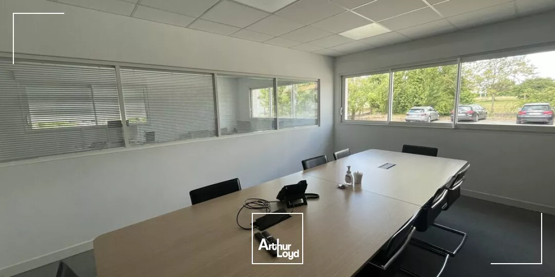 LOCAL D ACTIVITE A LOUER - ZONE DYNAMIQUE NIORT/LA CRECHE