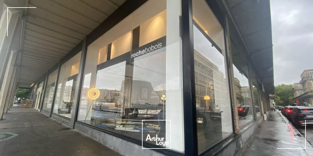 A LOUER EXCLUSIVTÉ - CENTRE VILLE EMPLACEMENT N°1 - 973 m2 - LE HAVRE 