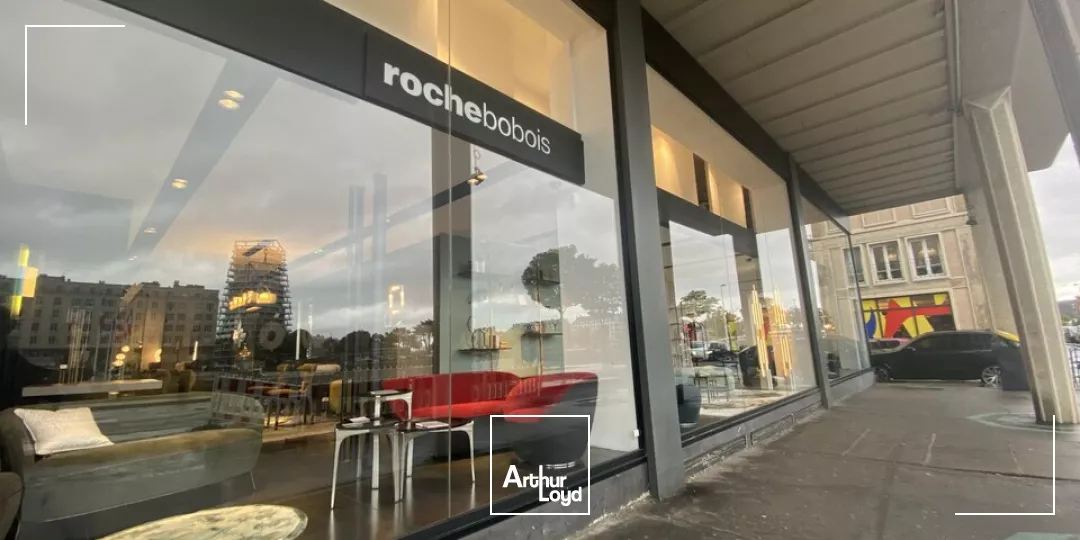 A LOUER EXCLUSIVTÉ - CENTRE VILLE EMPLACEMENT N°1 - 973 m2 - LE HAVRE 